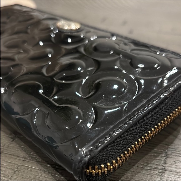 Coach Black Patent Leather Wallet - Picture 5 of 15